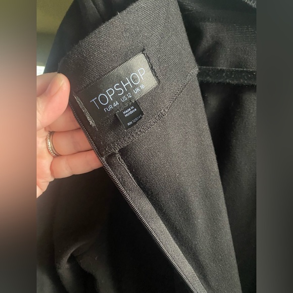 Topshop Black 3/4 sleeve fitted circle skirt fit and flare Dress size 12 - Picture 3 of 4